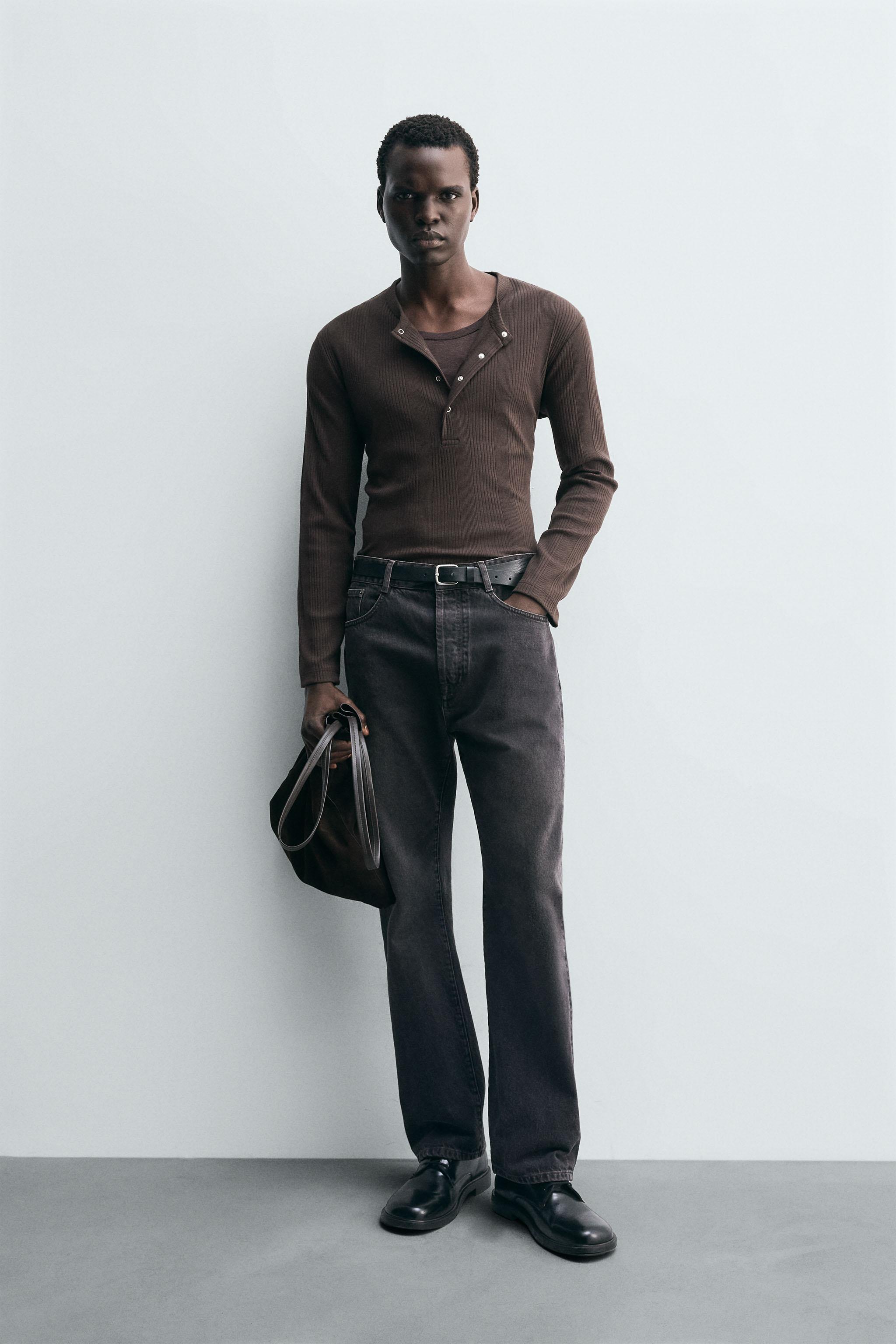 STRUCTURED HENLEY COLLAR T-SHIRT